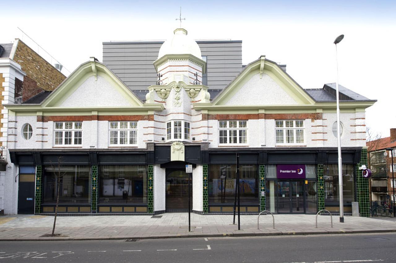 Premier Inn London Clapham エクステリア 写真